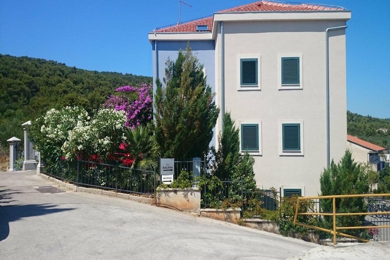 Villa Salena سلاتين المظهر الخارجي الصورة